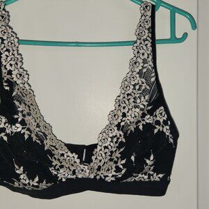 Wacoal Embrace Lace Wire-Free bra - size 36